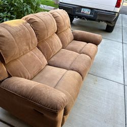 Couch/Sofa /Reclining