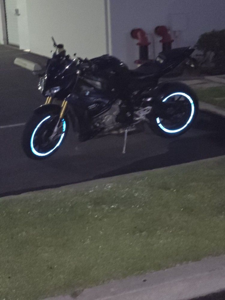 2015 Bmw S1000r
