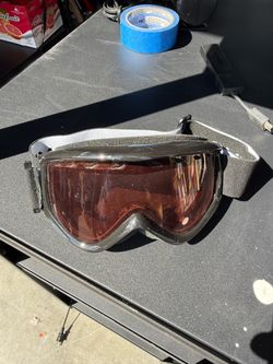 Smith Ski / Snowboard Goggles – Amber Lens – Excellent Condition