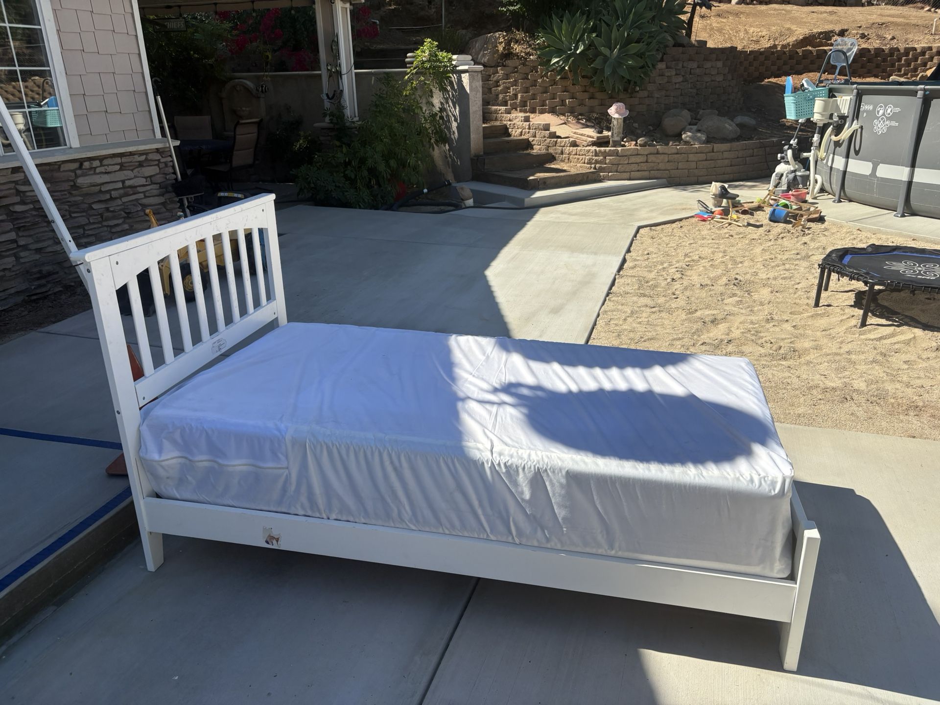 Twin Bed Frame And Mattress