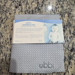 Ubbi Baby Changing Mat (Gray) Phthalate-Free Non-Toxic 21” x 15.5”