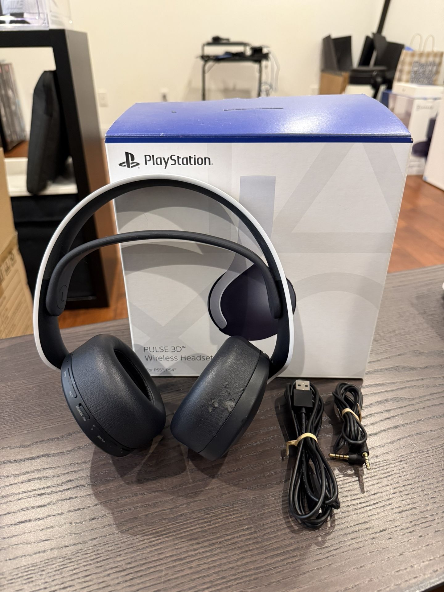 Sony PULSE 3D Wireless Gaming Headset for PlayStation 5 [USED]