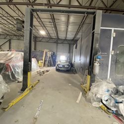 Two Post Car Lift / Elevador Automotriz De Dos Postas