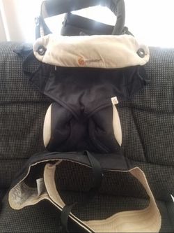 ERGO BABY CARRIER