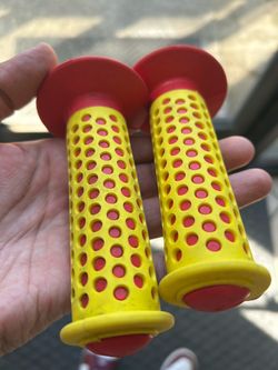 Oakley BMX F1 grips Red Yellow