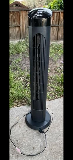 Is in eaglerock-  TOWER FAN cascade 40 inches tall great condition oscillating-  up to 4 hour timer- 4 speed Firm price