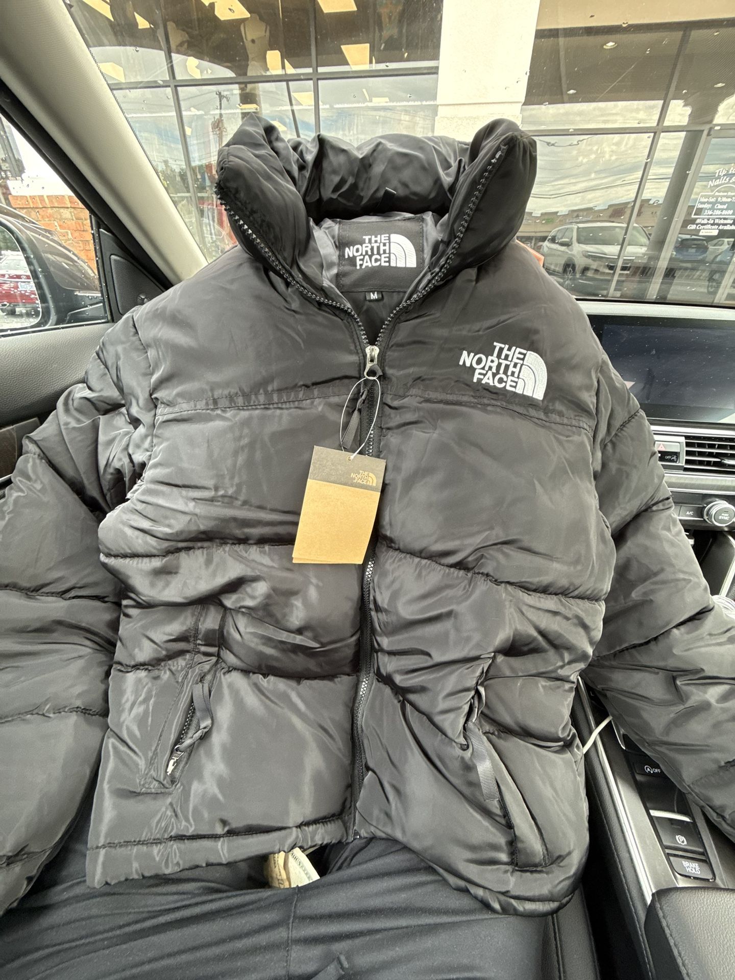 North Face Puffer (Brand New) Medium