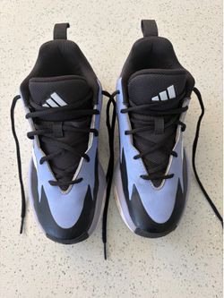Adidas Mid-Top Basketball Shoes – Light Blue/Black Size 4.5