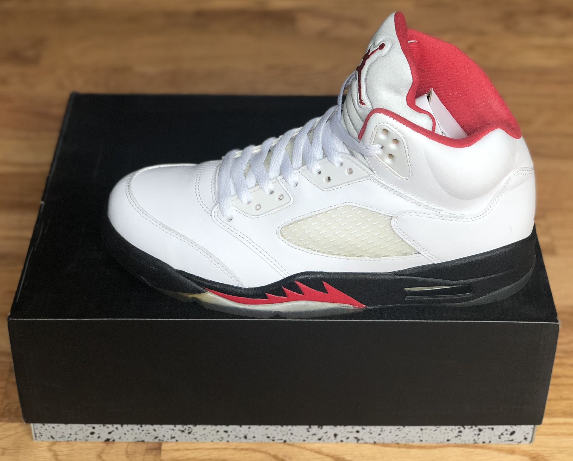 Air Jordan 5 “Fire Red”