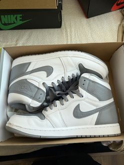 Air Jordan 1 OG stealth