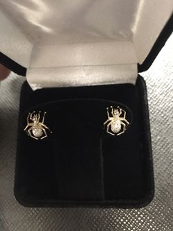 Custom made diamond earrings spider