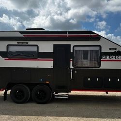 Used 2022 Black Series Camper HQ Series HQ19