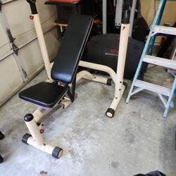 Weight Bench / Squat Rack