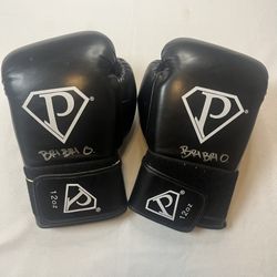 Black Pro Boxing gloves 12 oz