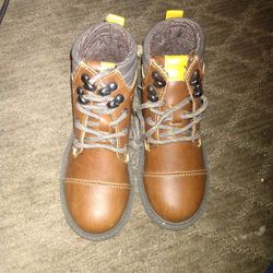 Boots Crevo Size 11 