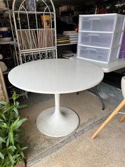 Kitchen table