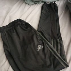 MEN'S ADIDAS JOGGERS MEDIUM 