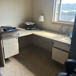 Big Corner Desk