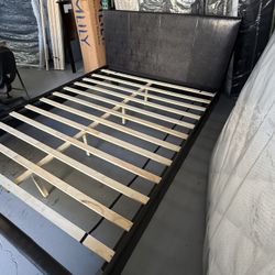 Queen Platform Bed Frame  - New Floor Sample REDUCED 