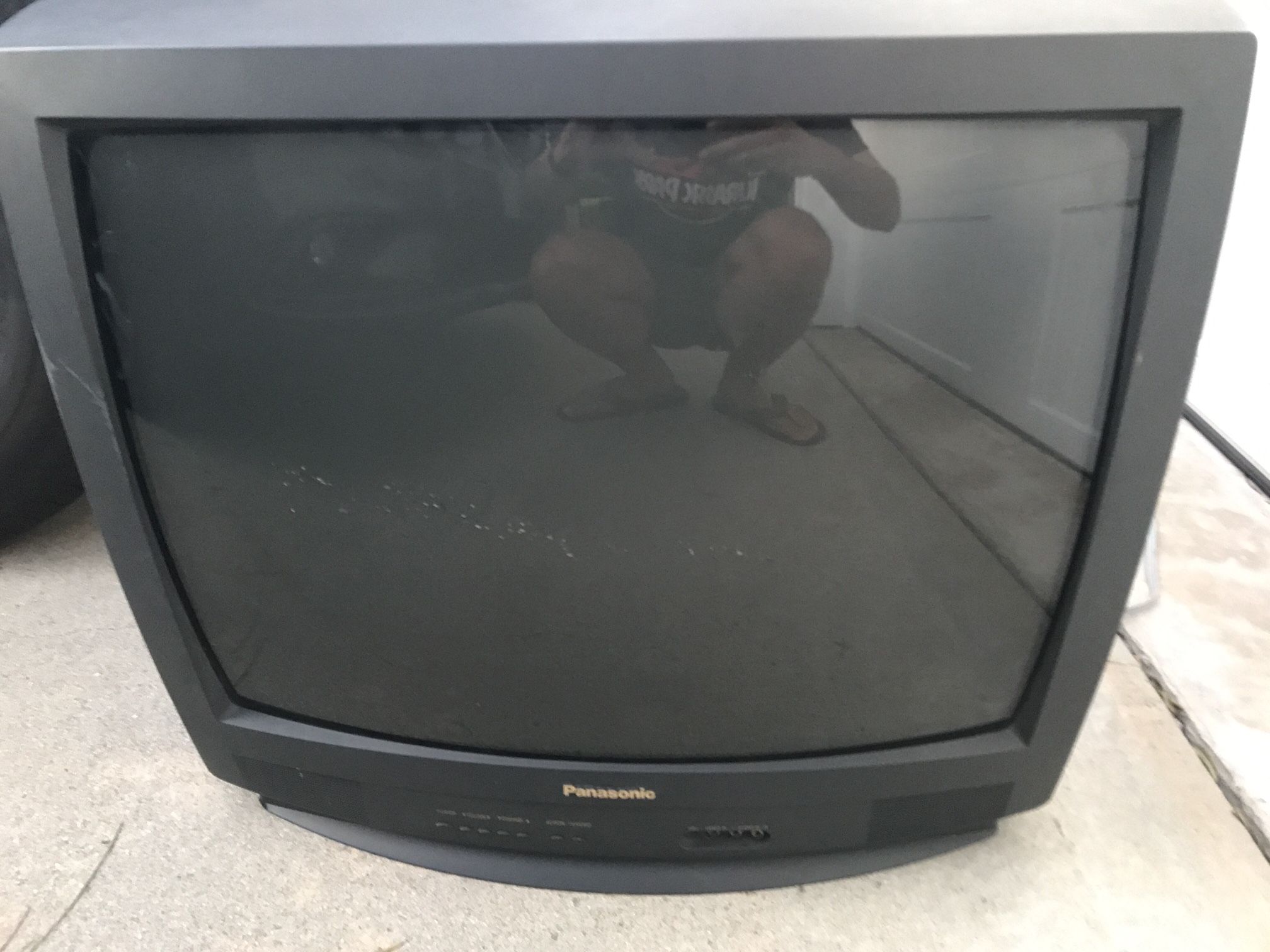 Panasonic 25” CRT TV CT-25G6E Gaming No Remote for Sale in Panasonic 25” CRT TV CT-25G6E Gaming No Remote for Sale in