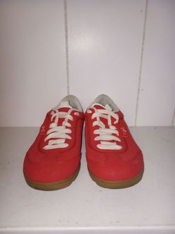 Ryko Red Low-Top Sneakers with Gum Sole
