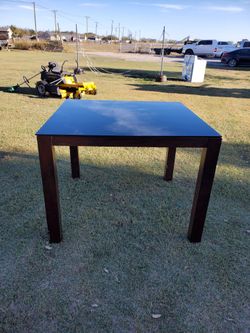 Mesa Para Comedor Con Vidrio Arriba Es Alta