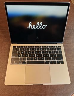 Apple MacBook Air 2019 with extras