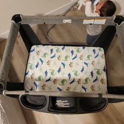 Crib/ Playpen / Baby Stuff