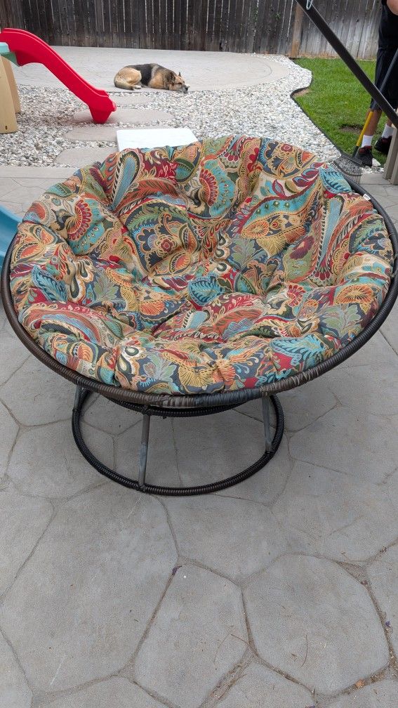Papasan Chair With Cushion