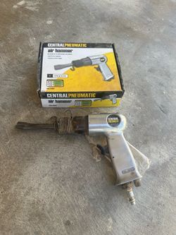 Central Pneumatic Air Impact Hammer Kit (Model 92037) with Chisel and Box