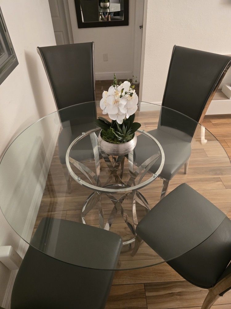 Mesa De Comedor Con 4 Sillas