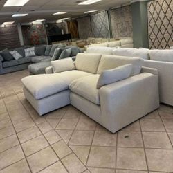 ELYZA 2 PIECE RAF SECTIONAL WITH CHAISE