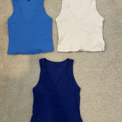 Women’s Tank Tops Size Small