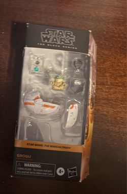 Grogu baby yoda figure