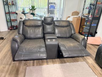 Sofá and Love Seat