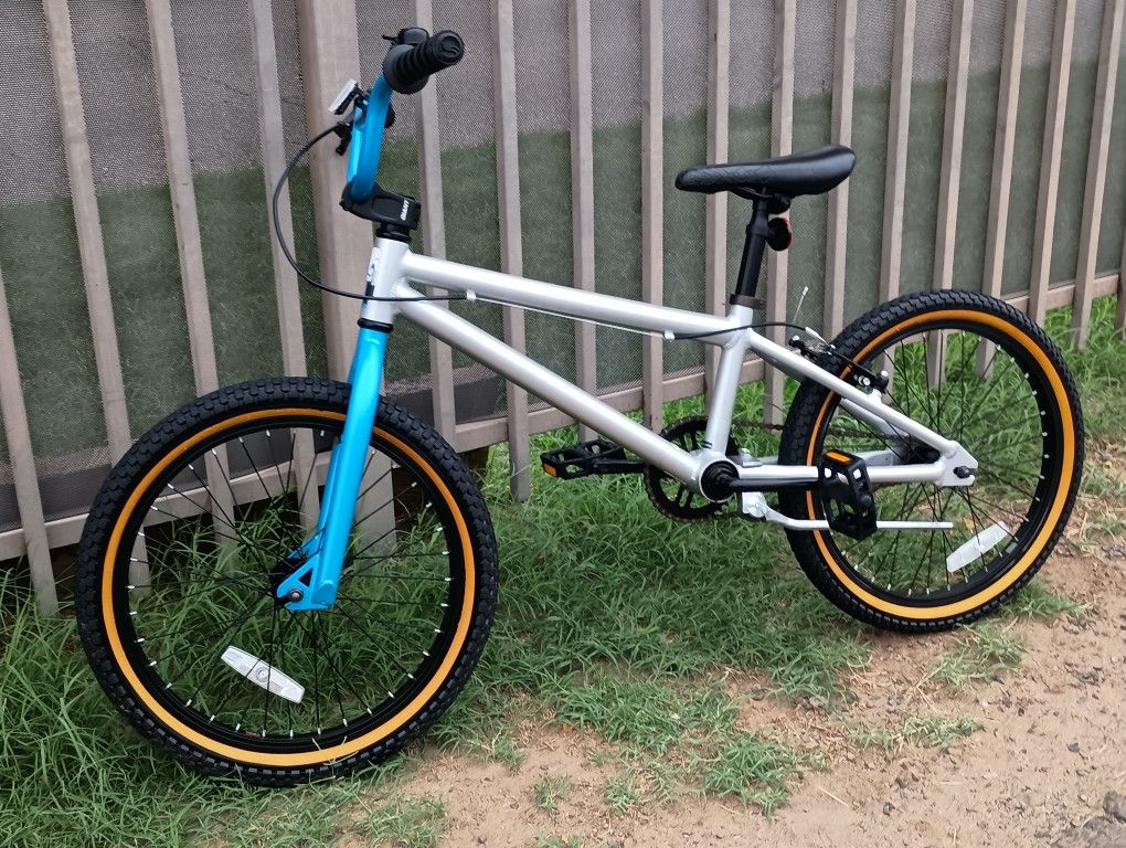 20" Giant BMX Bike