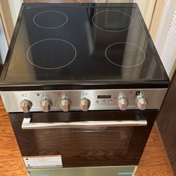 Brand New IKEA Cirkulera Electric Range