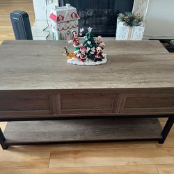 Mesa de Centro con Almacenamiento  Table with storage