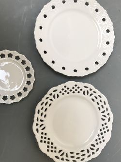 Set of Porcelain hanging dishes