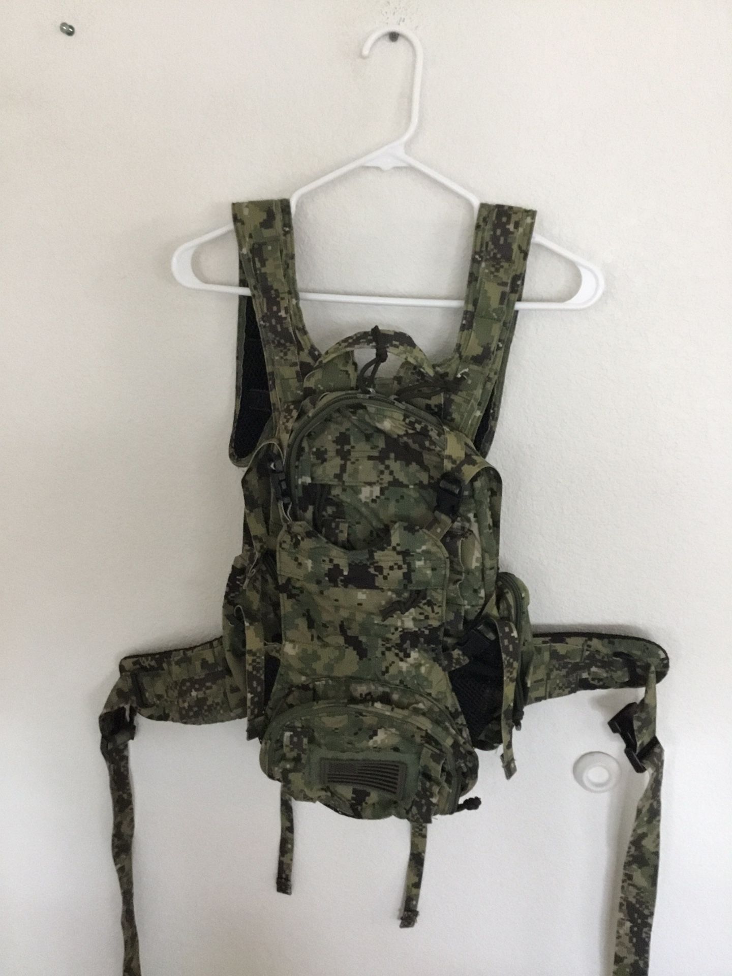 Eagle Industries AOR2 Assault Pack With Beaver tail