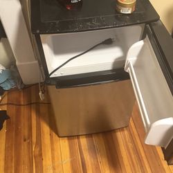 Mini Refrigerator 