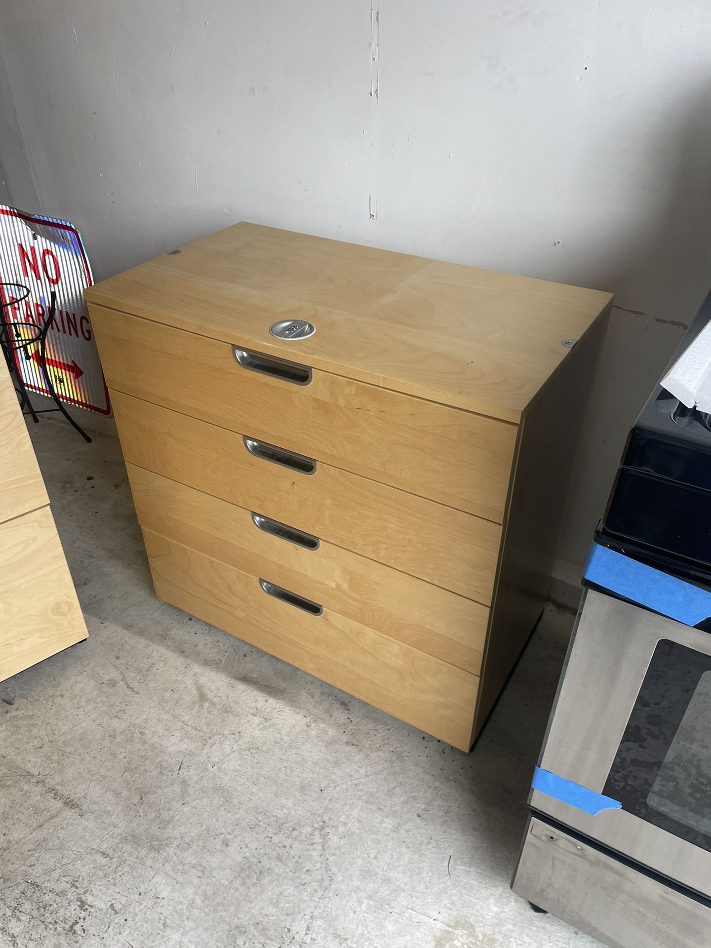 Locking Filing Cabinet
