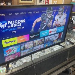 SHARP 40 Tv Great Picture No Issues No Remote Not A Smart Tv