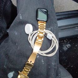 24K Gold Plated Apple Watch and matching Presidential style (Jubilee) band from GWD Elite. +1
