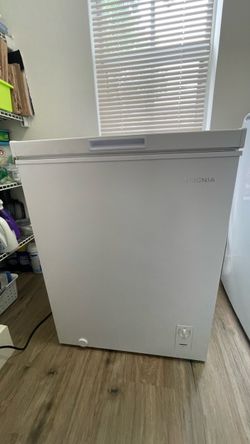 INSIGNIA FREEZER. GOOD CONDITION