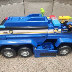 PAW Patrol Chase: Ultimate Police Cruiser- 5 in 1 Vehicle Spin Master