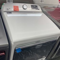 New Scratch And Dent Maytag Gas Dryer. 1 Year Warranty 