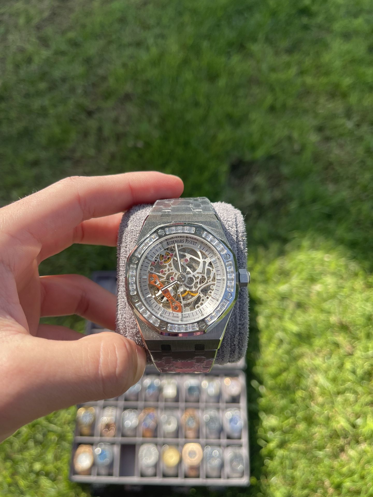 AP Skeleton Baguette Bezel