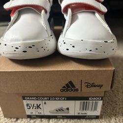 Adidas Sneakers