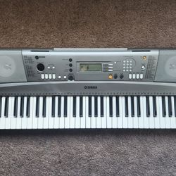 Yamaha Piano Keyboard 61 Keys Touch Sensitive Midi